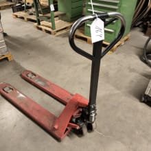 Hand pallet truck