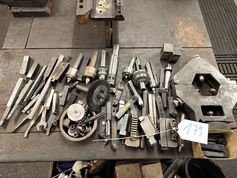 Lot lathe accessories