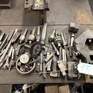 Lot lathe accessories