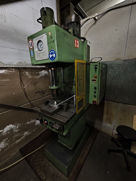 HYDROSTATIK HFM 515 Hydraulic press