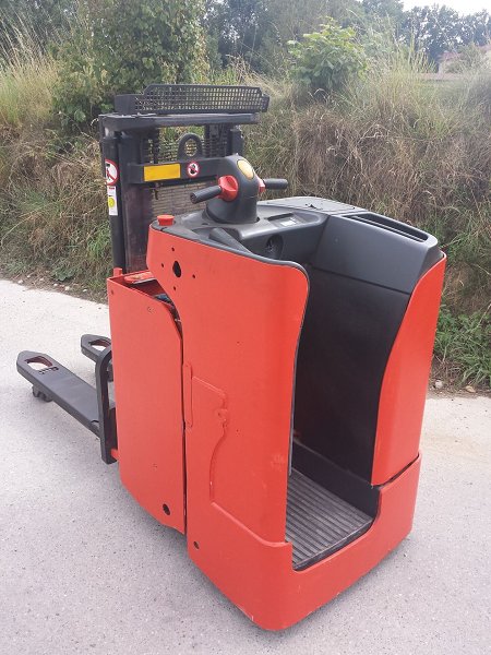 LINDE T20SF High lift truck