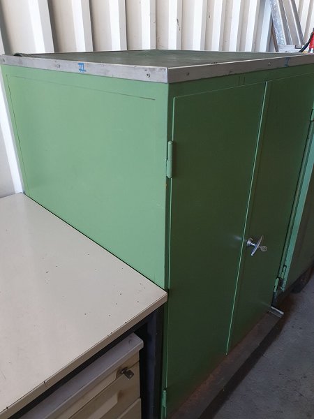 Door cabinet_2