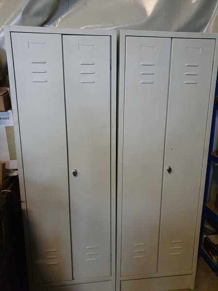 3x locker cabinets