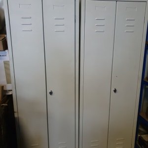 3x locker cabinets