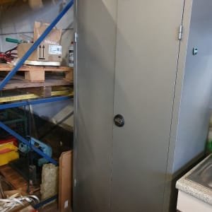 Door cabinet