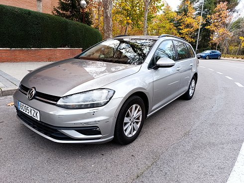 Volkswagen Golf Familiar 1.6 TDI  2019 - 6095 KZK