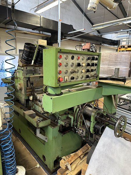 KOENIG & BAUER MULTIMAT Centreless cylindrical grinding machine