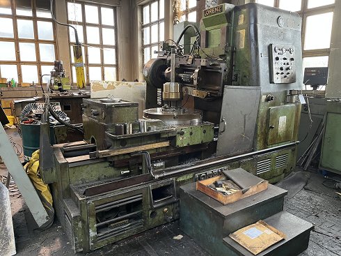 LORENZ F900 Gear Hobbing machine