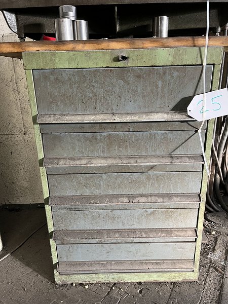 Workshop drawer cabinet with contents