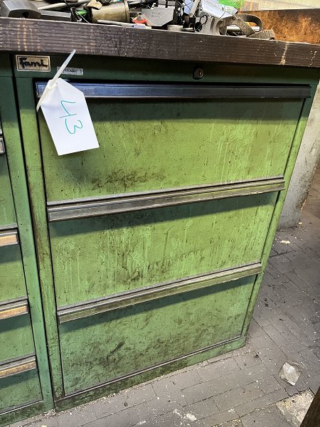 Workshop drawer cabinet with contents