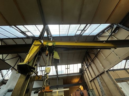 STAHL Wall-mounted slewing crane