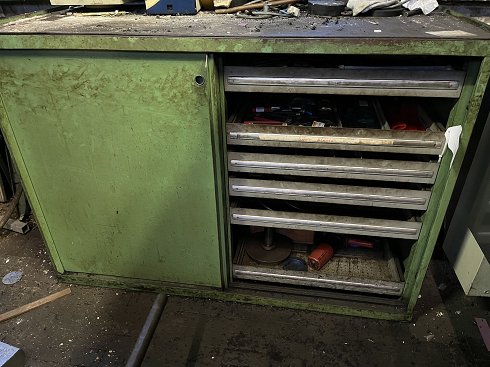 Workshop drawer cabinet with contents