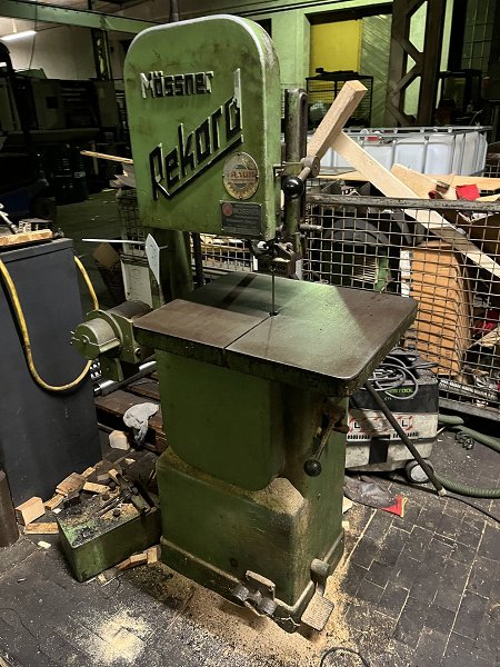 MÖSSNER REKORD SM/300 Metal band saw