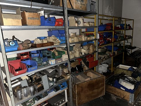 Lot Workshop shelving with contents