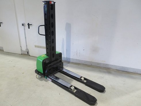 FREUTEK FHSLS 500 Transportable forklift