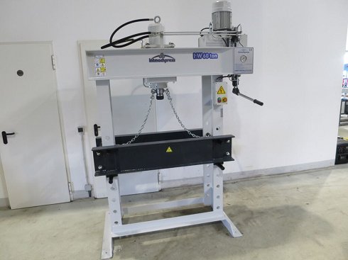 INTEMACH HD 60 - 900 Workshop press