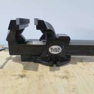 BLACK STEEL 150 Profi Bench vice