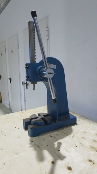 KNUTH 3 T Toggle press