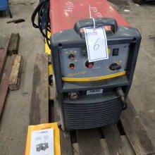 SELCO NEOMIG 2400 Welding machine