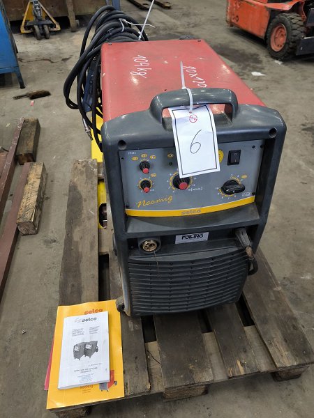 SELCO NEOMIG 2400 Welding machine