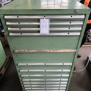 Drawer cabinet with contents