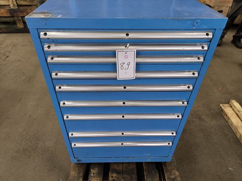 Drawer cabinet with contents