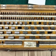 Gauge block box