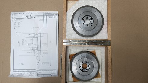 SAINT - GOBAIN WINTER DIAMANTWERKZEUG GMBH Abrichtscheibe Modul 1,25 - DP 20,3 - EW 30° Diamond grinding wheels