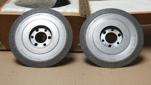 SAINT - GOBAIN WINTER DIAMANTWERKZEUG GMBH Abrichtscheibe Modul 3.25 - EW 20° - HBR=300 Diamond grinding wheels