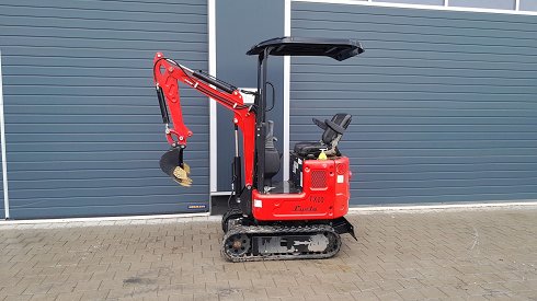 LUCA 1000 Mini excavator