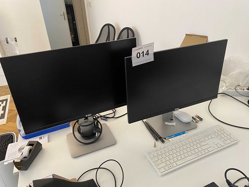 DELL 2 pcs. 24   Office screens