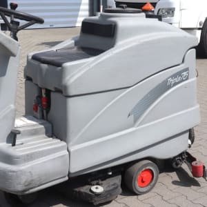 COMAC S.P.A Tripla 75 Floor cleaning machine