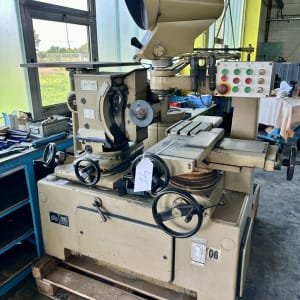 VEB MIKROMAT SWPO 80 Optical tool grinding machine