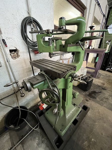 FRIEDRICH DECKEL G1L Engraving machine