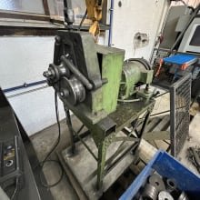 Round bending machine