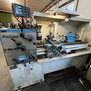 PINACHO S-90/200 Precision lathe