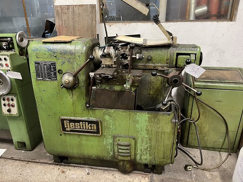 HESTIKA HR32 Turret lathe