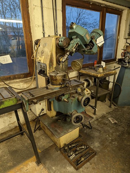 LAGUN F-900 Universal tool milling and drilling machine