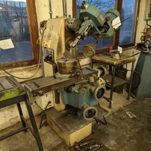 LAGUN F-900 Universal tool milling and drilling machine