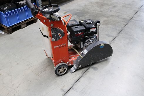 HUSQVARNA FS400 Floor cutter