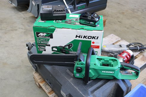 HIKOKI CS3635DB Cordless chainsaw