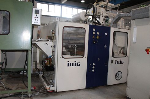 ILLIG RDM58 / 3 Thermoforming machine