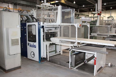 ILLIG RDM58 / 3 Thermoforming machine