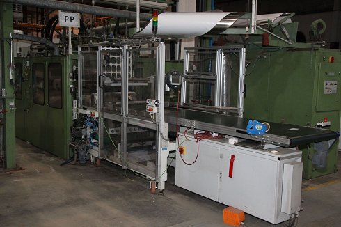 ILLIG RDM70/K Mug thermoforming machine