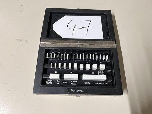 MAHR Ceramic gauge block box