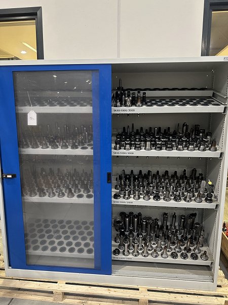 GARANT Workshop cabinet with Lot SK 40 tool holders