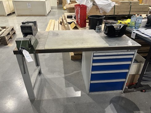 GARANT Workbench with contents