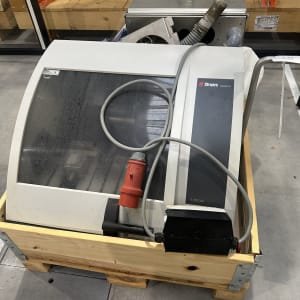 STRUERS LABOTOM5 Cut-off machine