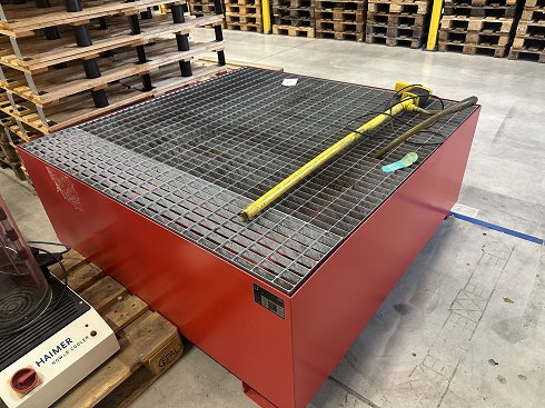 BAUER AW 1000 Oil drum storage