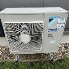 DAIKIN RZQ71B9V3B1 Air conditioner